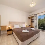 Dimitris Apartment Karavomylos