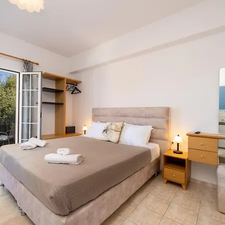 Dimitris Apartment Karavomylos