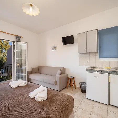 Dimitris * Karavomylos