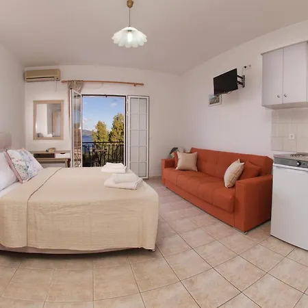 Apartment Dimitris Karavomylos