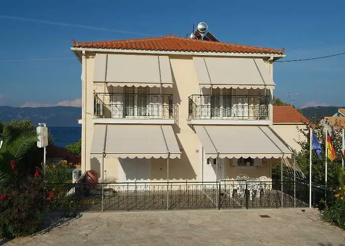 Dimitris Karavomylos